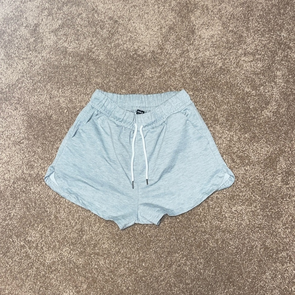 SHEIN EZwear Solid Drawstring Waist Shorts